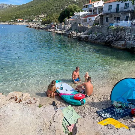 Robinson Ina 2 Semesterbostad *