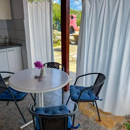 Robinson Ina 2 Semesterbostad